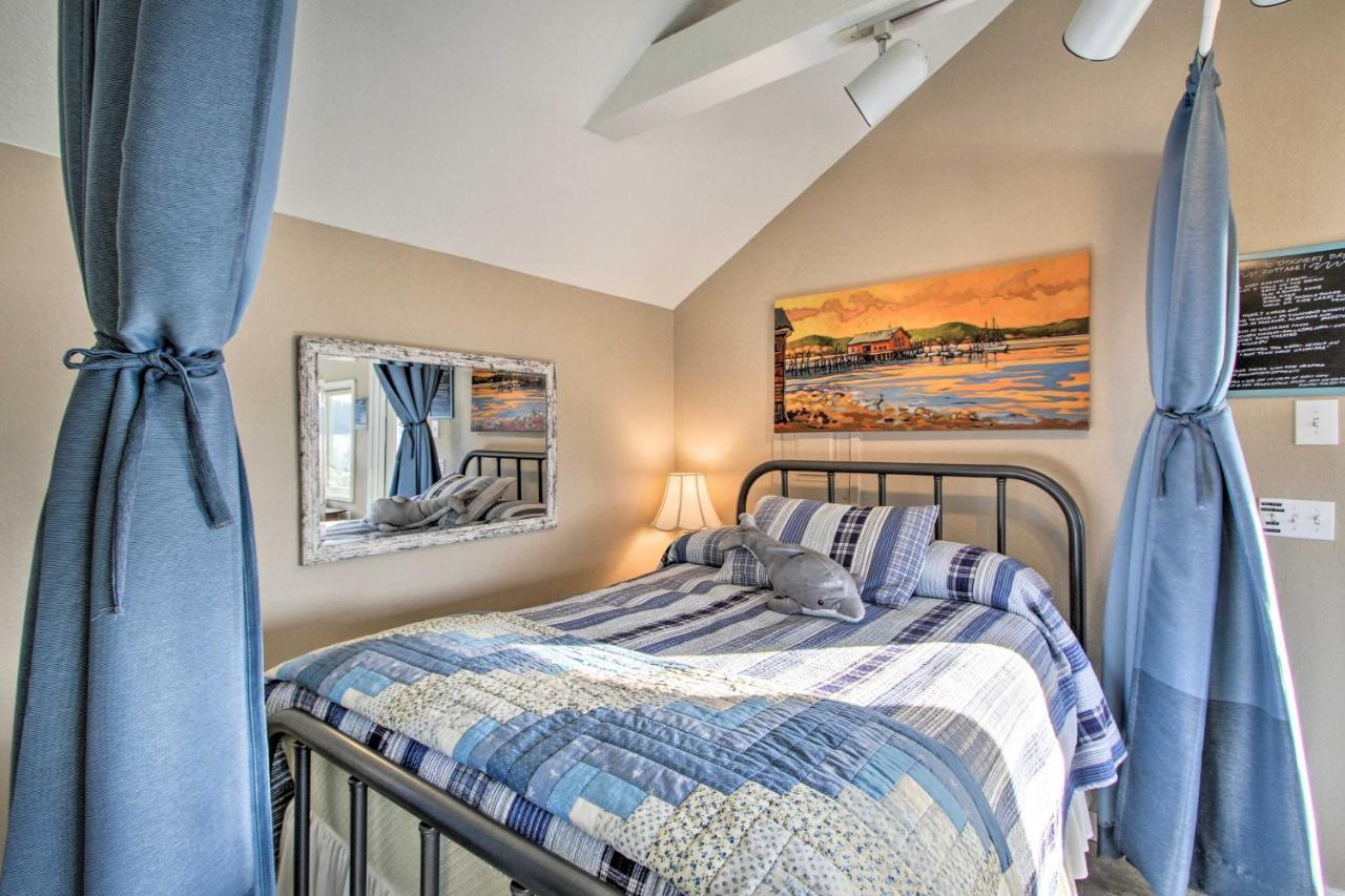Idyllic Waterfront Cottage With Beach And Sunset Views Port Townsend Eksteriør bilde