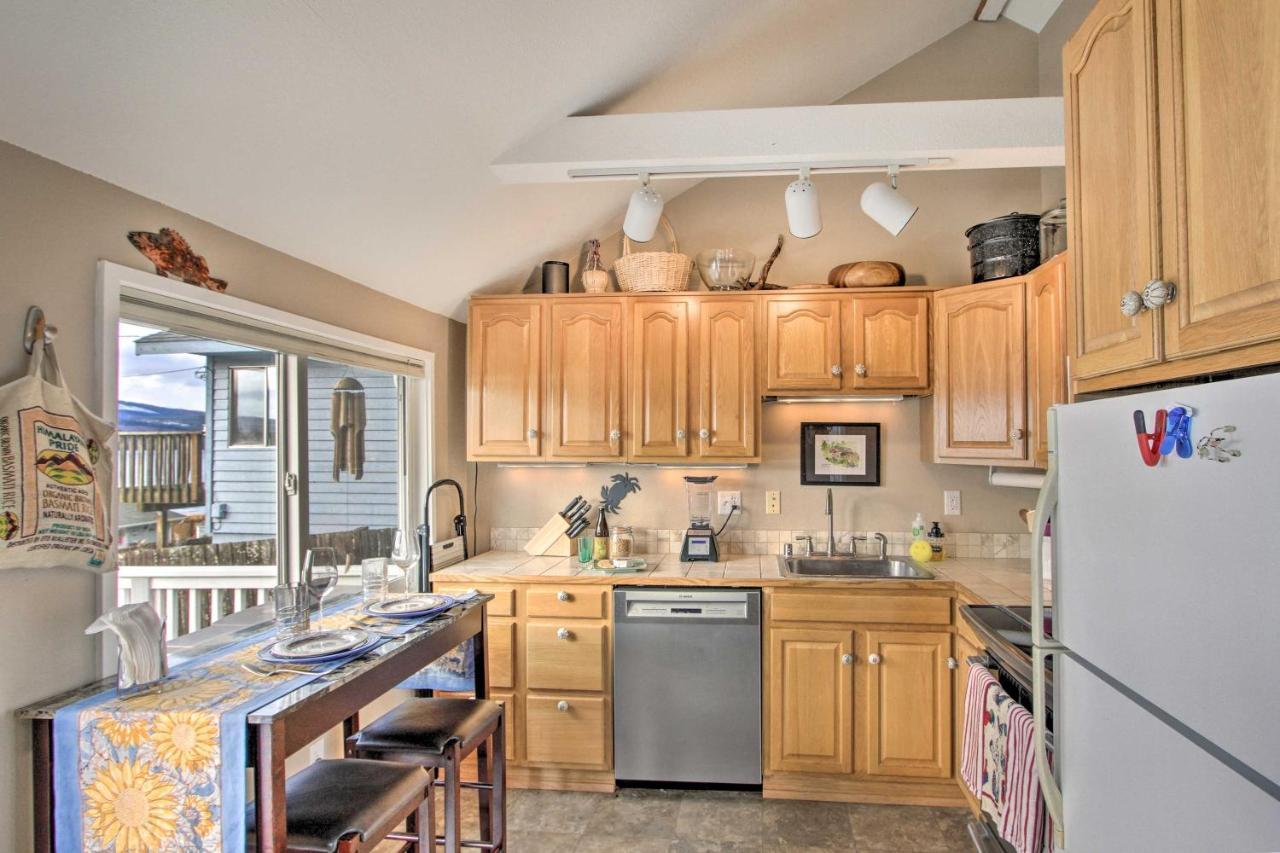 Idyllic Waterfront Cottage With Beach And Sunset Views Port Townsend Eksteriør bilde